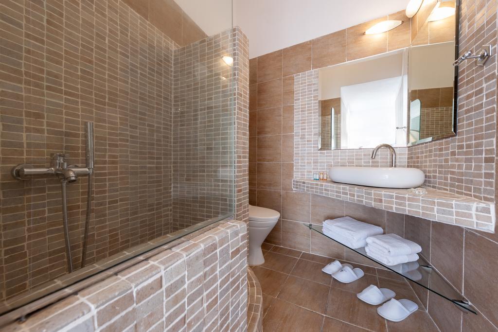 Red Cliff Villa 2Bedroom Villa With Caldera View And Plunge Pool Akrotírion Rom bilde